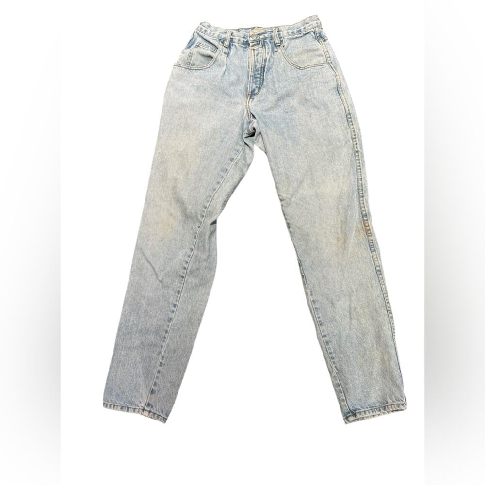 Vintage Guess Jeans in a Women’s size 31 Light Blue Women's Jeans Made in USA